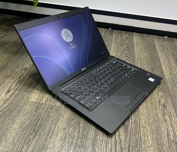 Laptop Dell Latitude 7390 8GB Intel Core i7 SSD 256GB - thumbnail 3