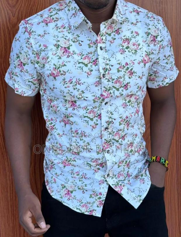 Short Sleeved Shirts - thumbnail 2