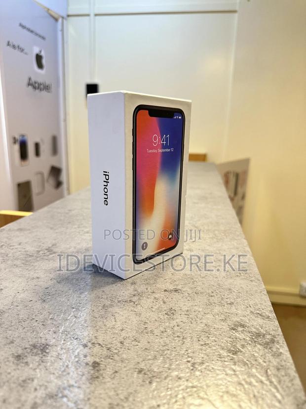 New Apple iPhone X 256 GB - thumbnail 2
