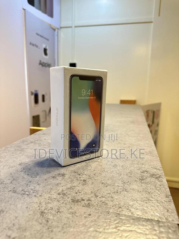 New Apple iPhone X 256 GB Black - thumbnail 2