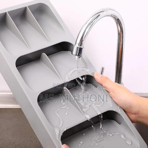 Expandable Drawer Cutlery Organizer - thumbnail 6