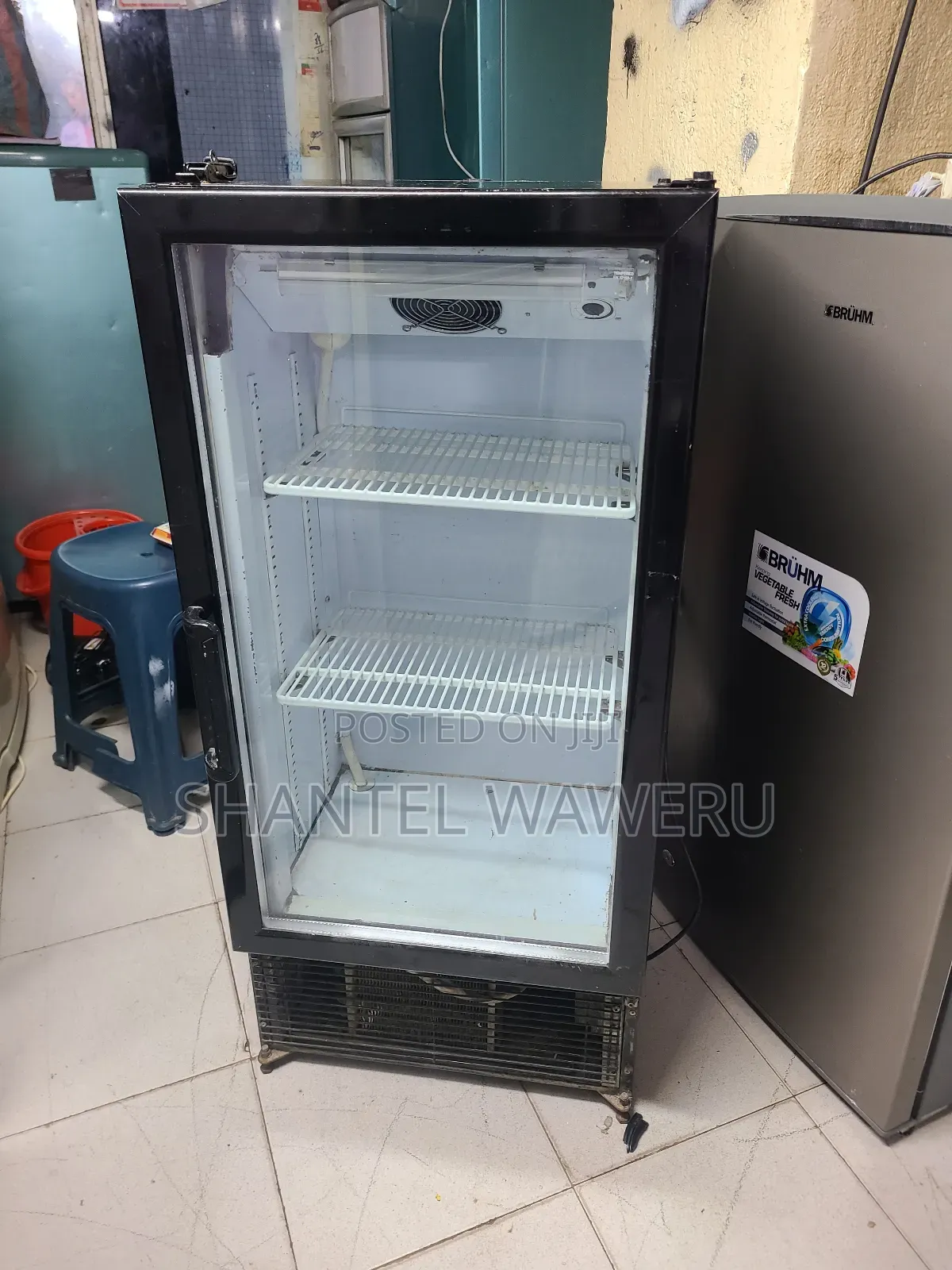 Small Showcase Display Fridge
