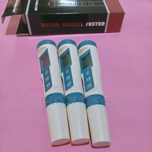 Multifunctional Water Quality Tester - main view