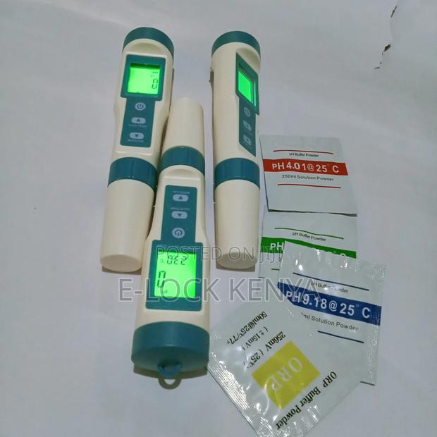 Dustproof Water Quality Tester 7 in 1 - main view