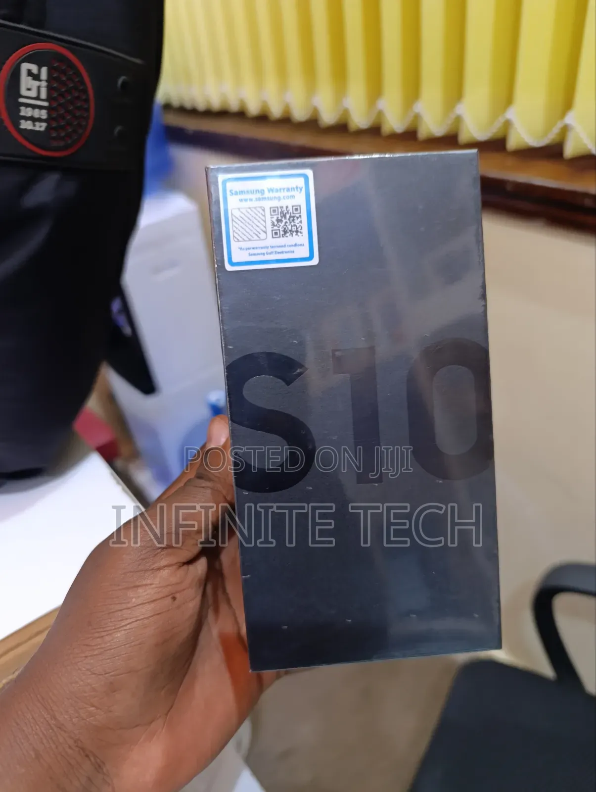 New Samsung Galaxy S10 128 GB Black
