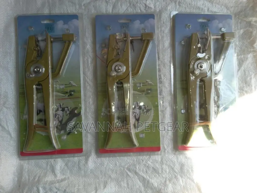 Livestock Ear Tag Applicator Vertical Hydraulic Tag Tool