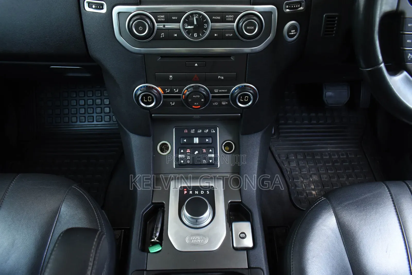 Land Rover Discovery 2015 White
