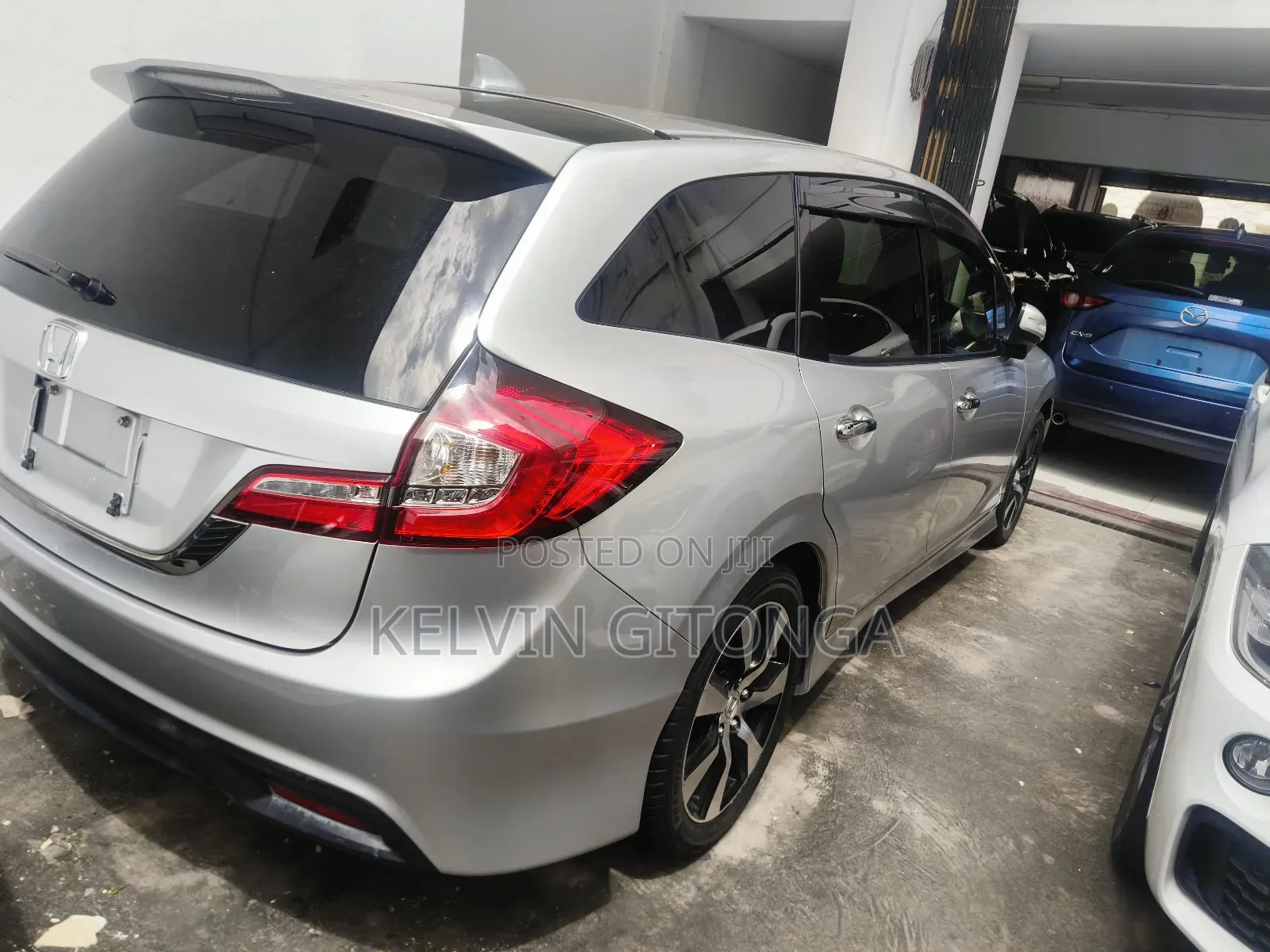 Honda Fit Shuttle 2018 Silver