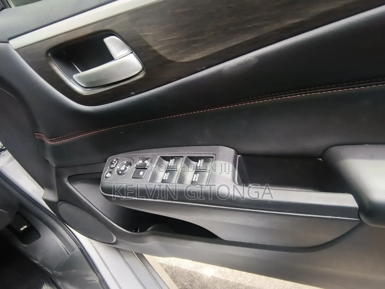Honda Fit Shuttle 2018 Silver