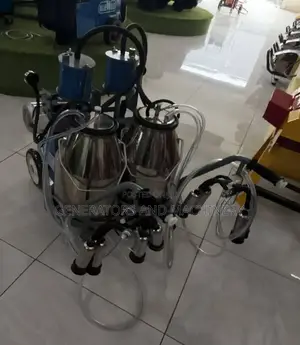 Double Bucket Milking Machine
