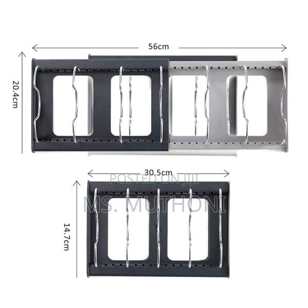 Retractable Pan/Lid Organizer. - thumbnail 3
