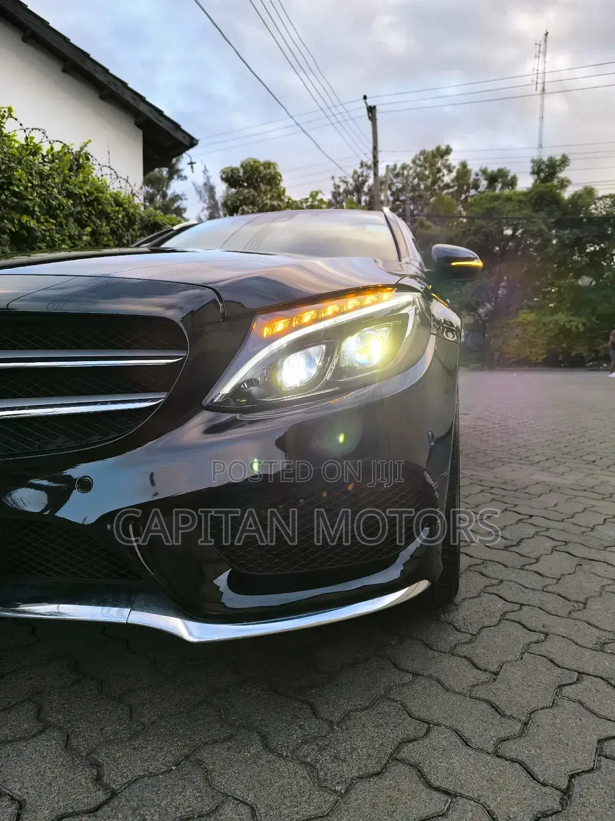 Mercedes-Benz C200 2017 Black