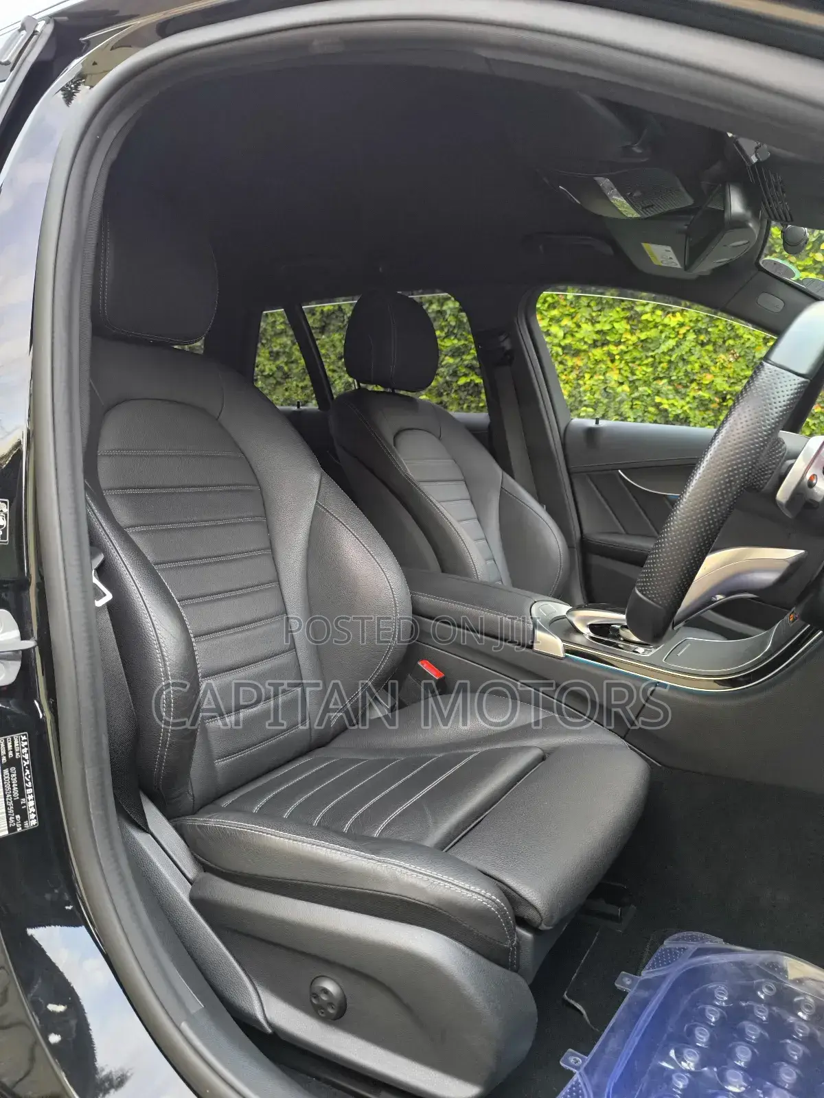 Mercedes-Benz C200 2017 Black