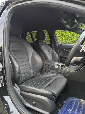 Mercedes-Benz C200 2017 Black