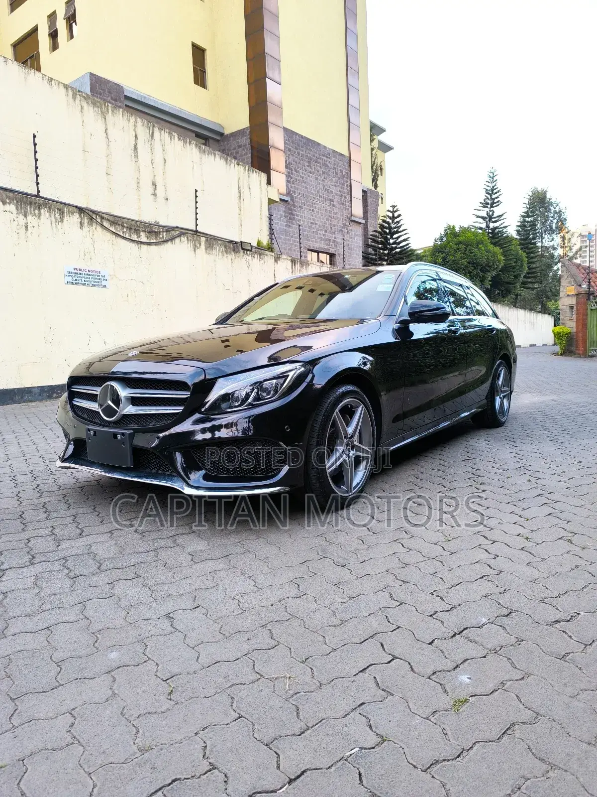 Mercedes-Benz C200 2017 Black