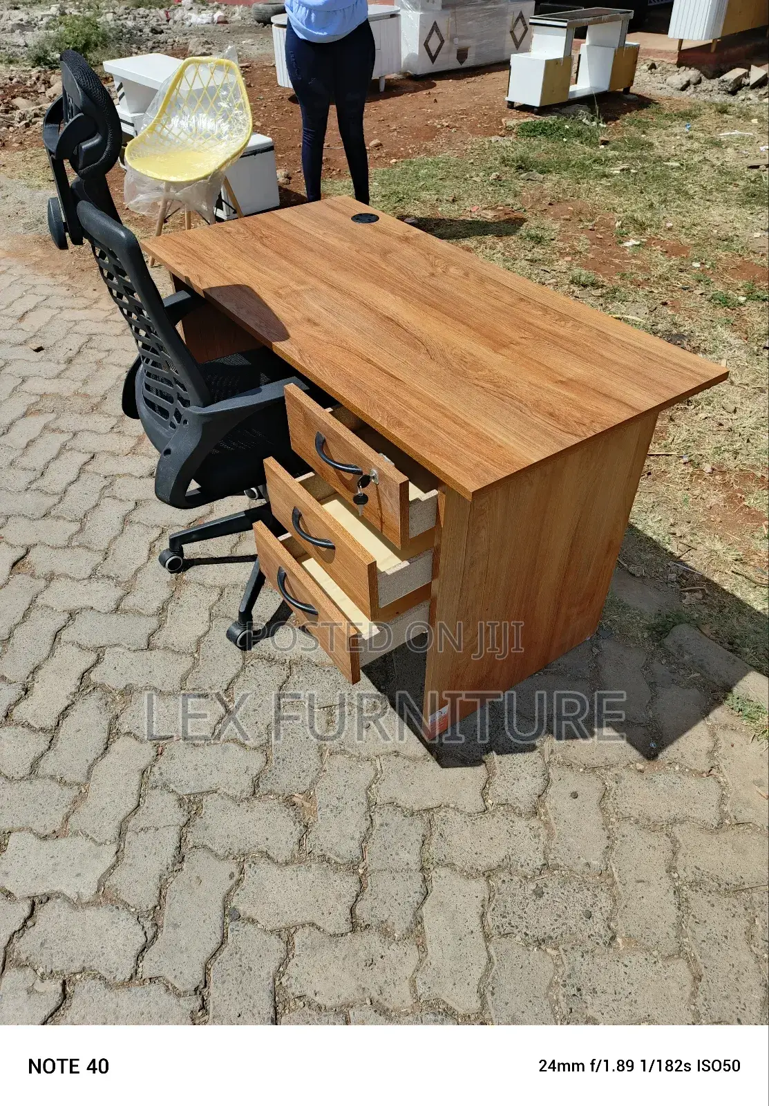 Smart Office Chair and Office Desk