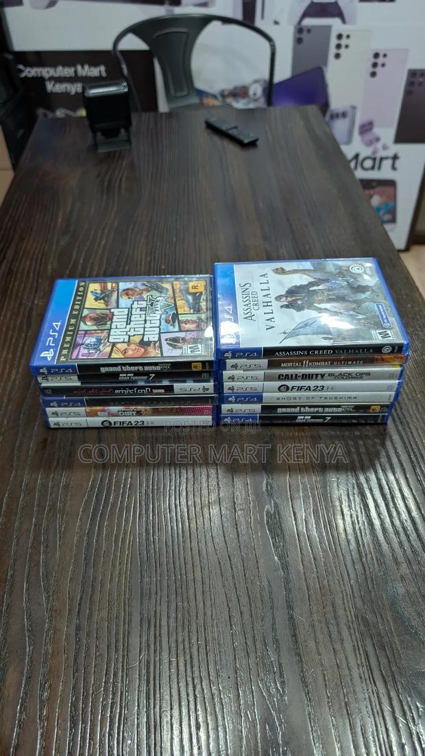 Playstation 5 4 Video Games - main view