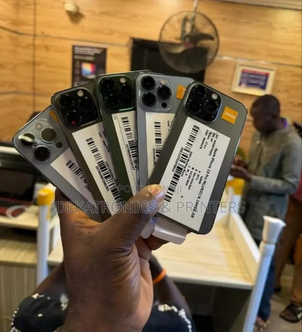 Apple iPhone 12 Pro 512 GB Blue - main view