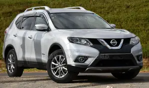 Nissan X-Trail 2017 Silver