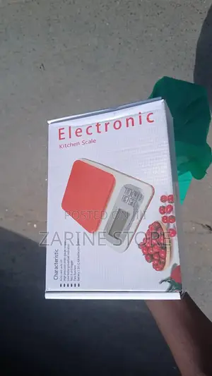 Electronic Kitchen Scale Measuring Upto 5 KGS Uses Double A