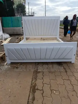 White Chester Bed
