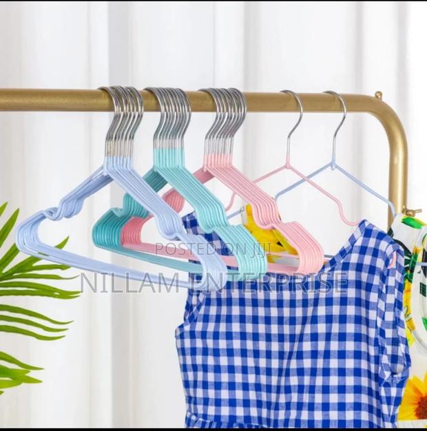 10pcs Clothes Hangers - thumbnail 4