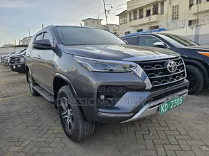 Toyota Fortuner 2.8 D AWD 2018 Gray