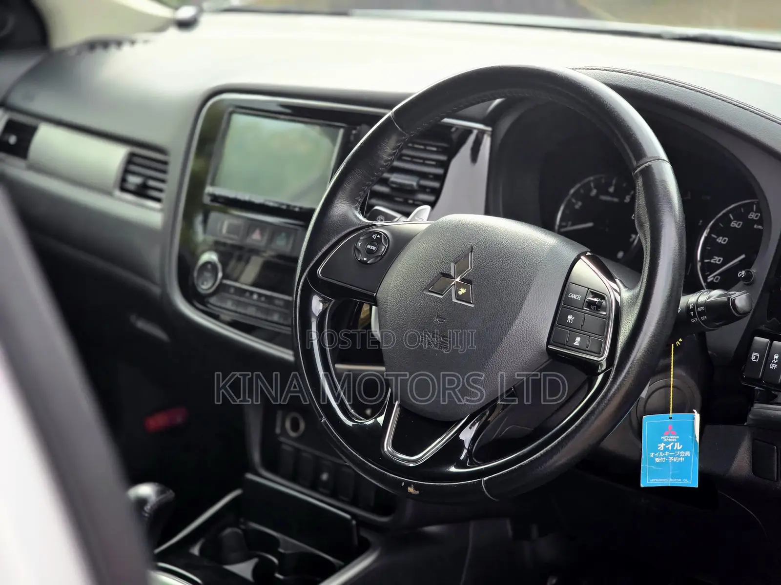 Mitsubishi Outlander 2017 White