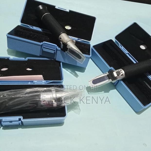 Salinity Refractometer - main view