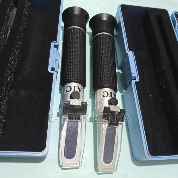 Clinical Research Salinity Refractometer - main view