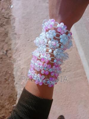 Elastic Daisy Flower Bracelets - thumbnail 2