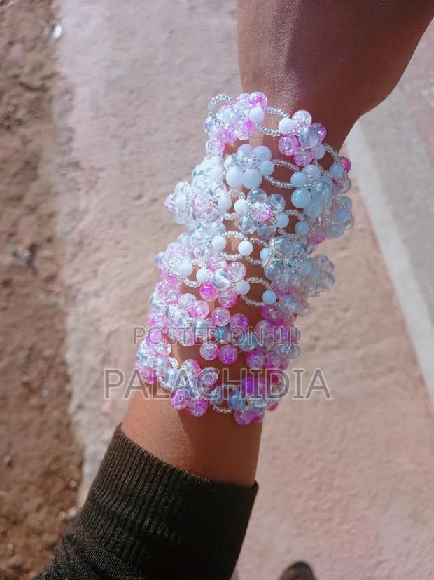 Elastic Daisy Flower Bracelets - main view