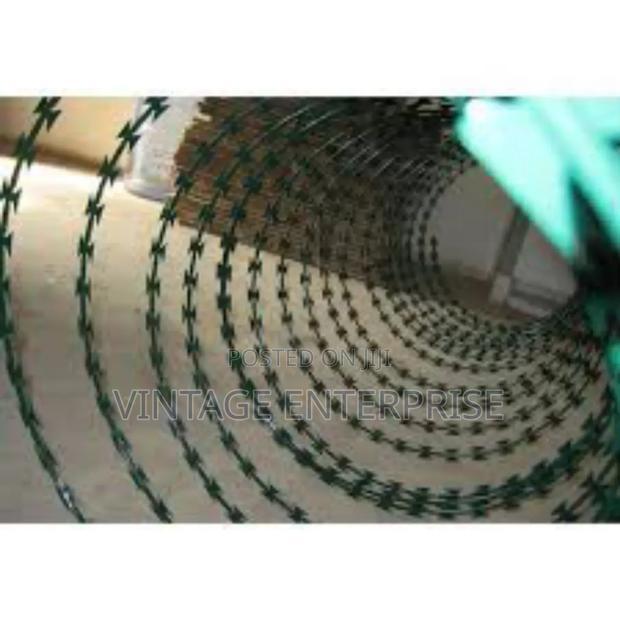 Razor Wire Galvanized 10mm Green Razor Wire