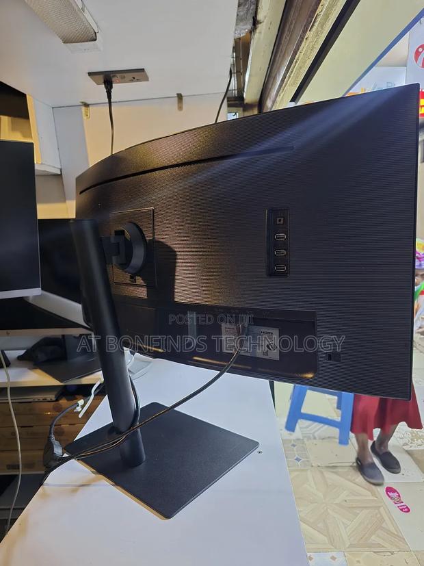 New Samsung Viewfinity S6 34 Inch 3440x1440p