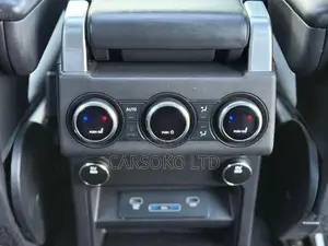 Land Rover Discovery 2017 Blue