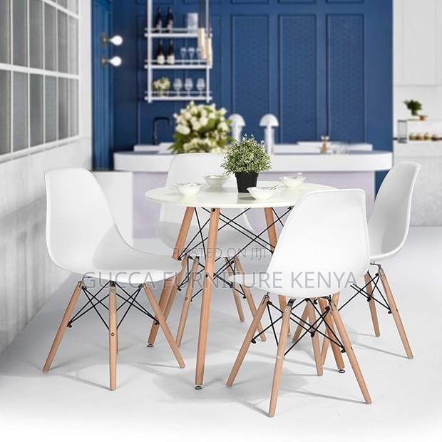 Home Chairs: Modern Style Classic Plastic Dining Chair