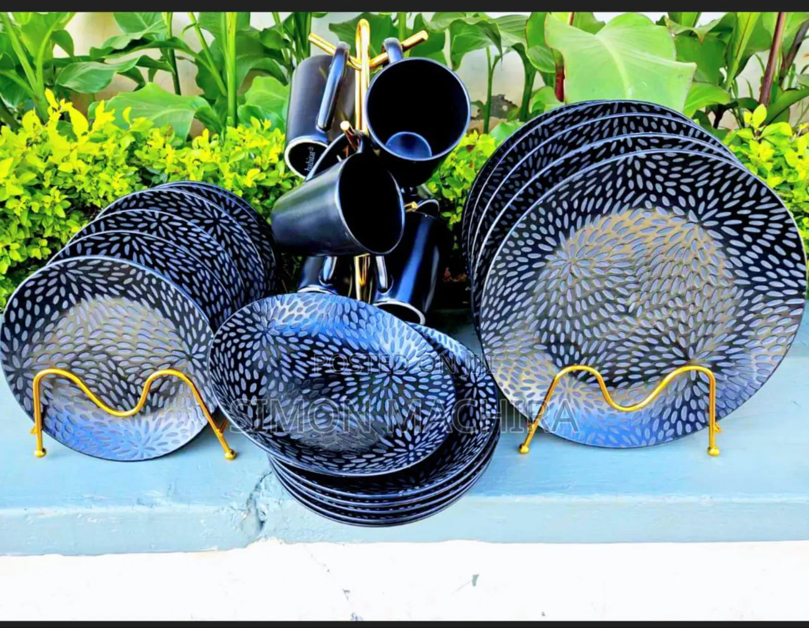 24pcs Unique Design Black Leaf Dinner Set