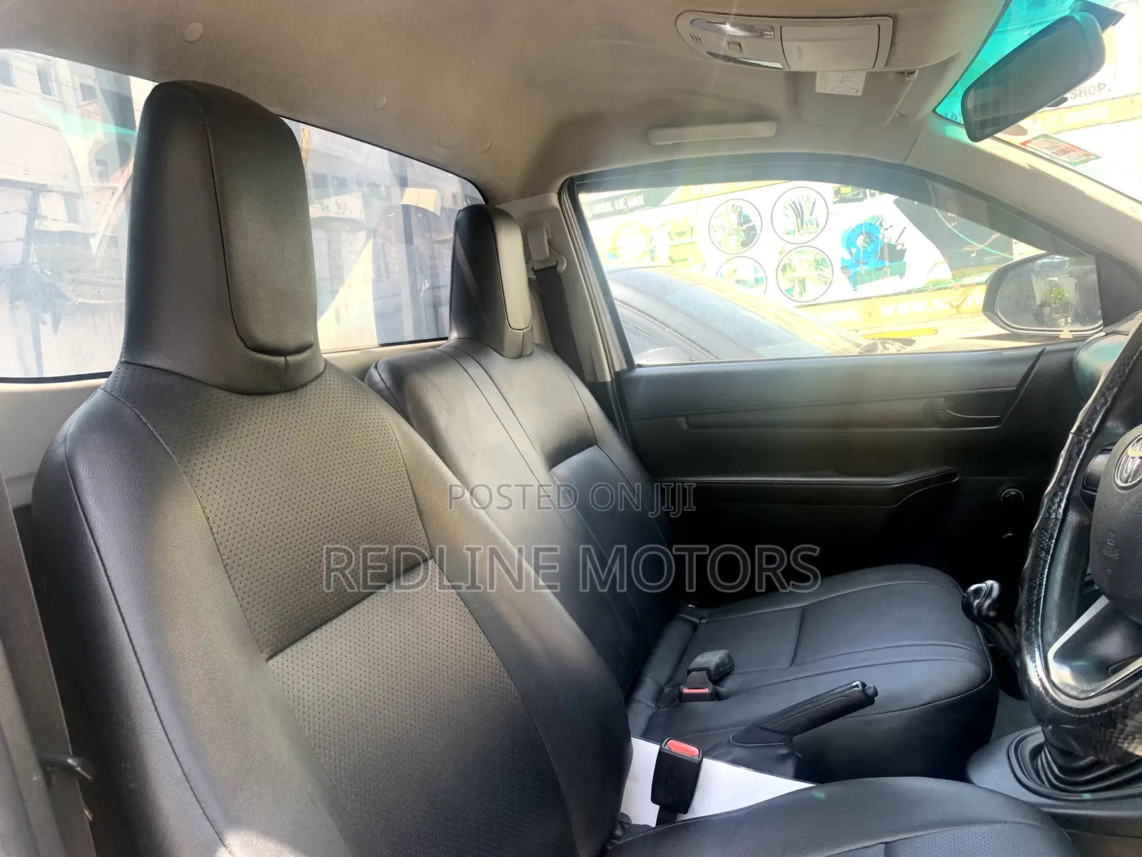 Toyota Hilux 2016 Gray