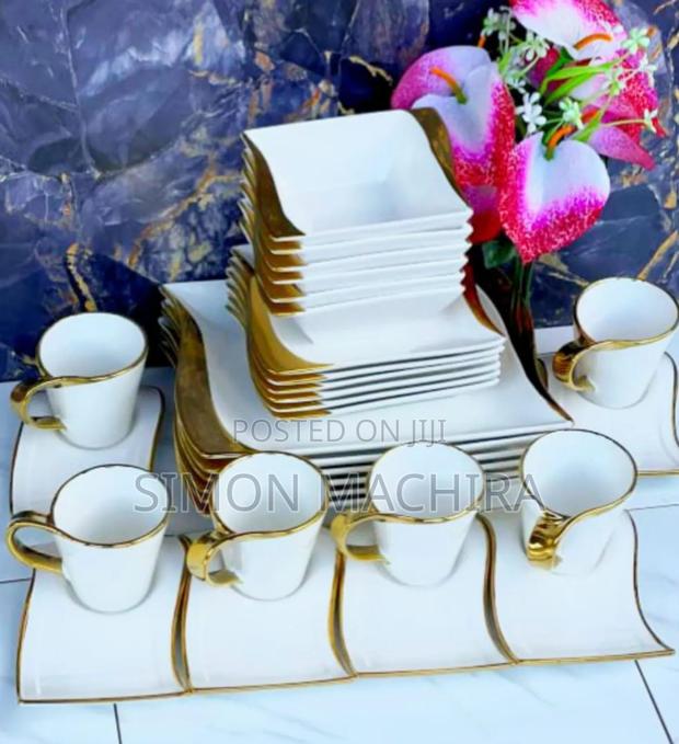 Ceramic 30 PCS Wavy Dinner With Gold Rim Set - main view