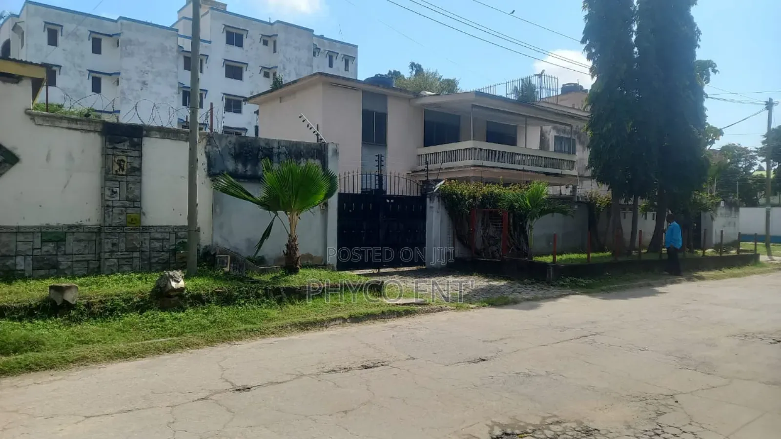 3bdrm Maisonette in Tudor for sale