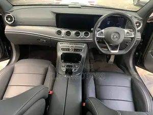 Mercedes-Benz E200 2018 Green