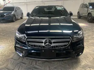 Mercedes-Benz E200 2018 Green