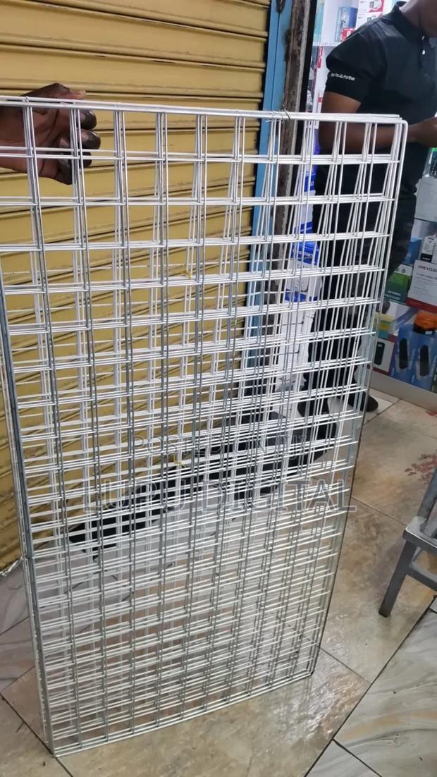 Wire Mesh Display - thumbnail 2