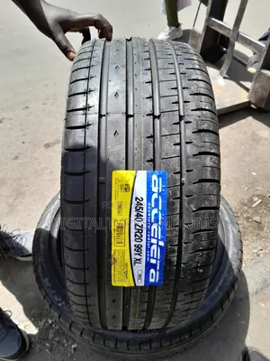 245/40r20 Accelera Tyres Made in Indonesia Brand New