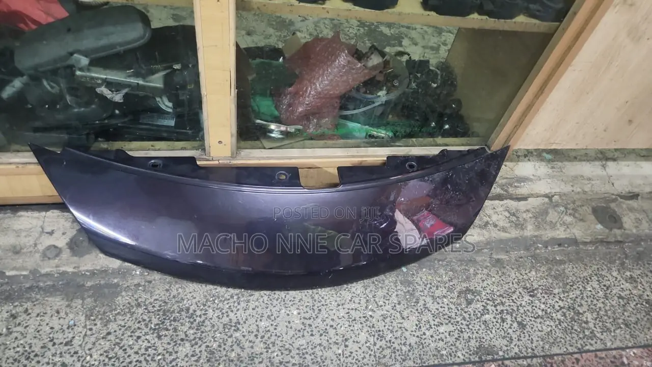 Nissan Note 2012 Top Cover Grill