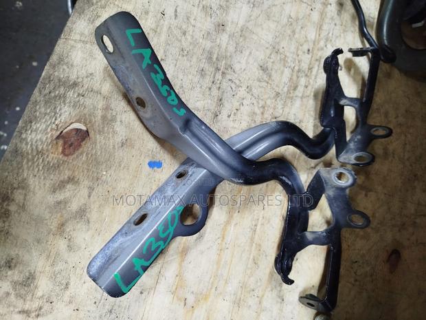 Daihatsu Mira LA350S Bonnet Hinges