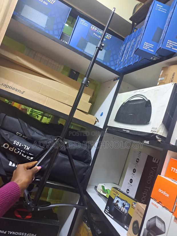 2.1m Multi-Purpose Light Stand - thumbnail 2