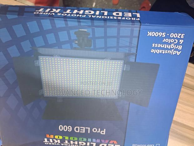 Pro Led 600 Video Light With Batteries Charger ,Adapter - thumbnail 4