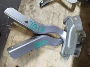 Nissan Sylphy TB17 Bonnet Hinges