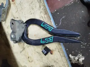 BS9 Subaru Outback Bonnet Hinges